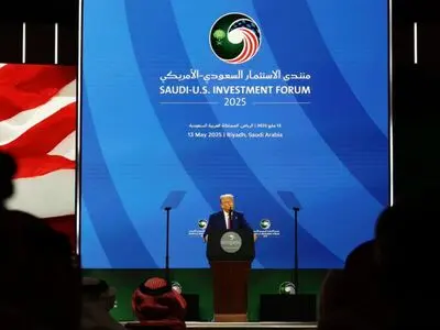 عقب‌نشینی ترامپ از تصمیم برای تغییر نام خلیج‌فارس در پی مخالفت ایران