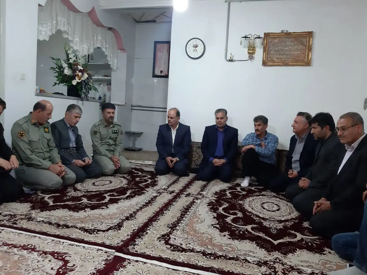 دیدار معاون محیط زیست طبیعی با خانوادههای درگذشتگان آتش سوزی آبیدر سنندج