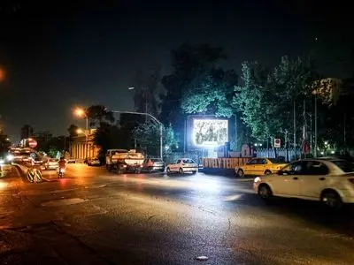 پخش زنده اجرای ارکستر ملی ایران روی نمایشگر شهری تالار وحدت