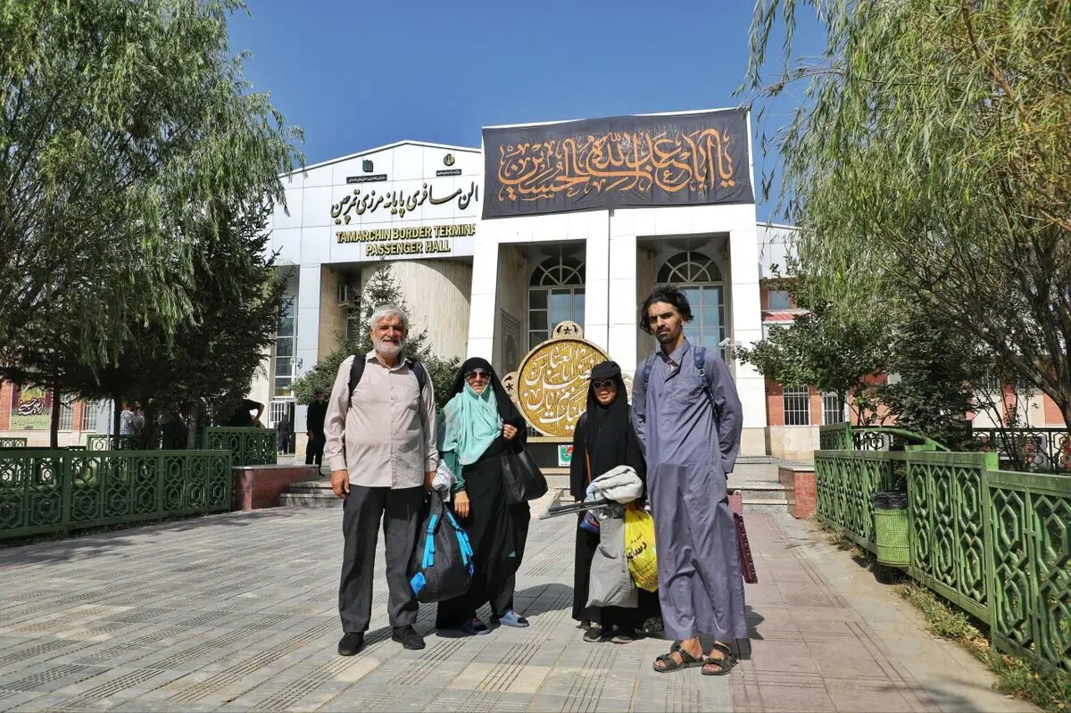 ایستایی مسافران کربلا در مرز تمرچین کمتر از پنج دقیقه است