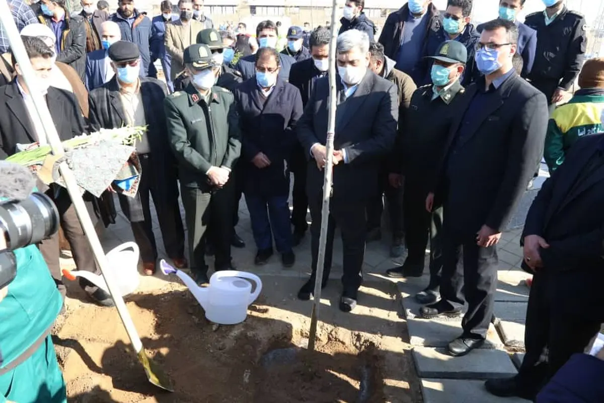 کاشت ۱۷۶ نهال به یاد جانباختگان هواپیمای اوکراین در بهشت زهرا (س) 