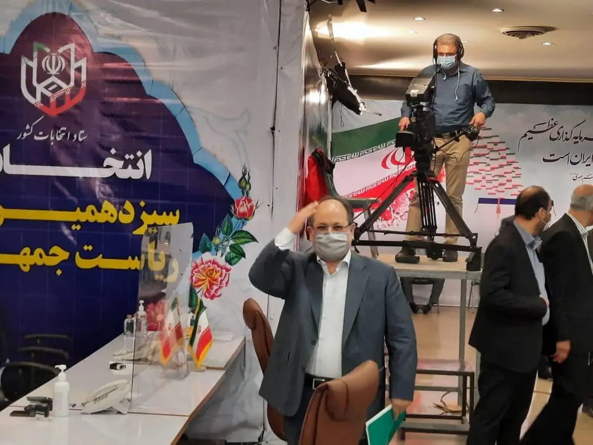 محمد شریعتمداری در انتخابات ریاست جمهوری ثبت نام کرد
