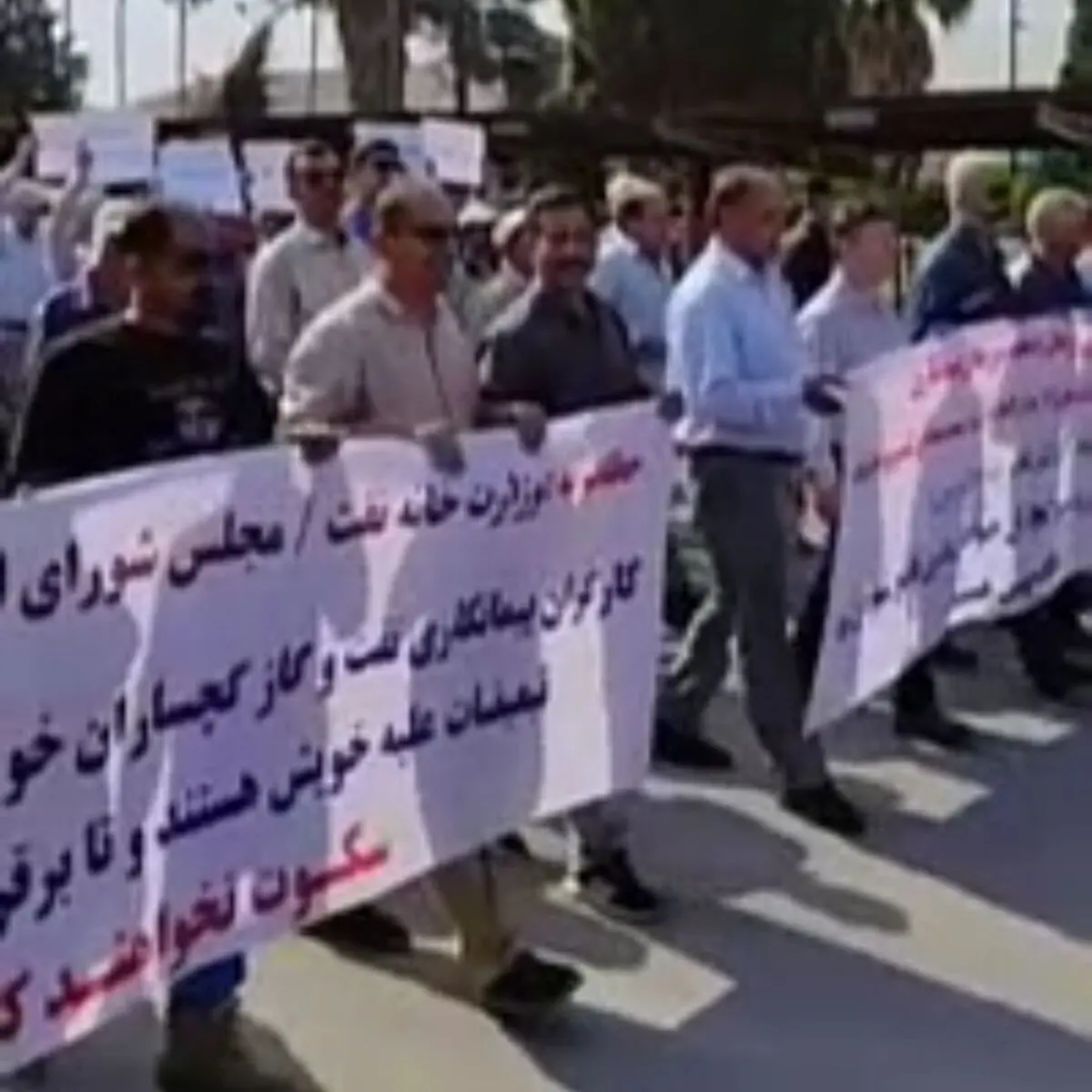 اعتراض کارگران پیمانکاری نفت و گاز گچساران به‌ باقی ماندن پیمانکاران