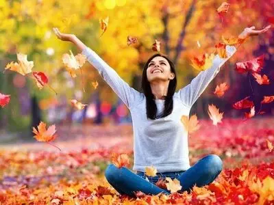 ۱۰ روش موثر برای شاد بودن