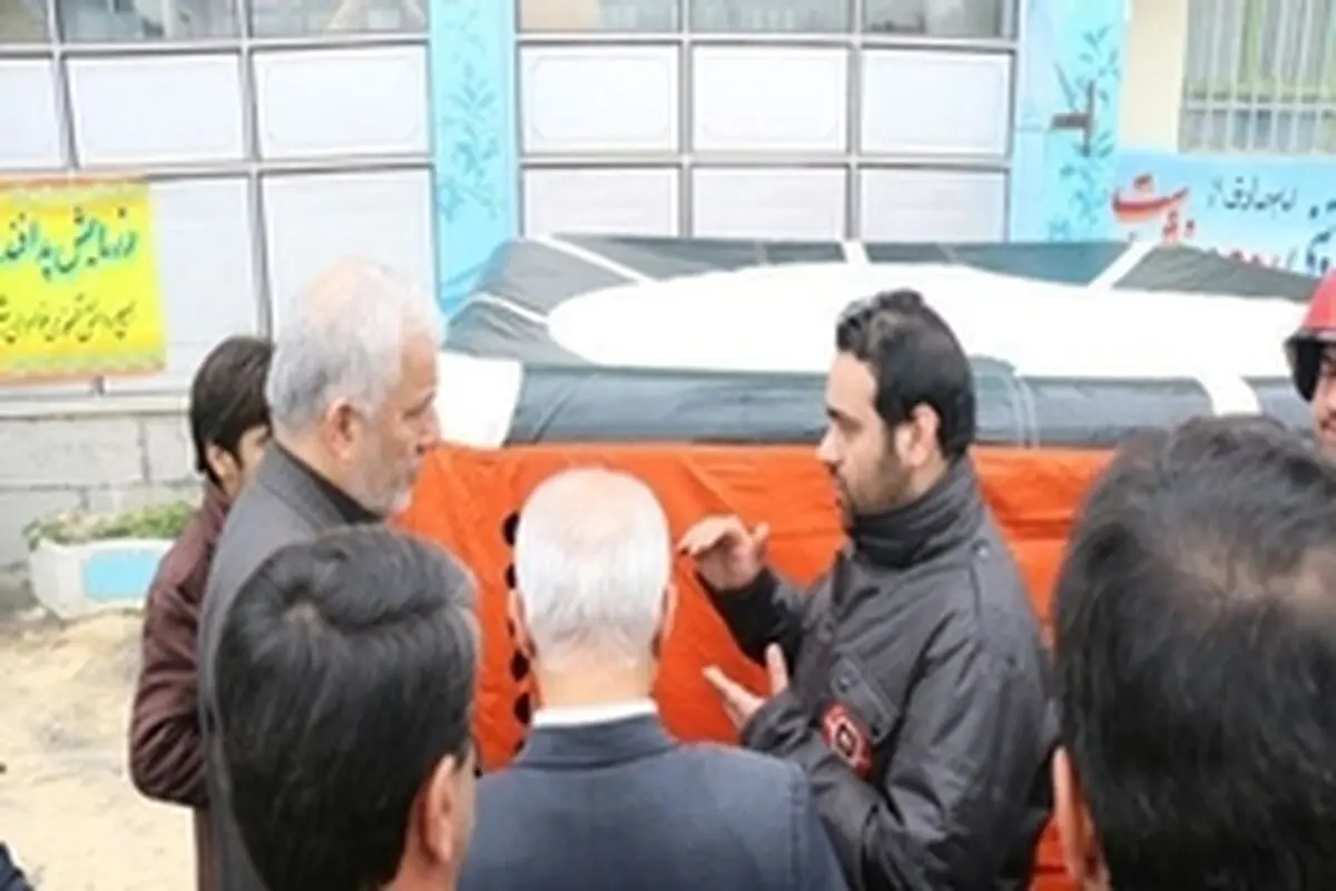 برگزاری مانور سراسری زلزله، گامی موثر در کاهش خسارات مالی و جانی / تست تشک نجات در آتش نشانی