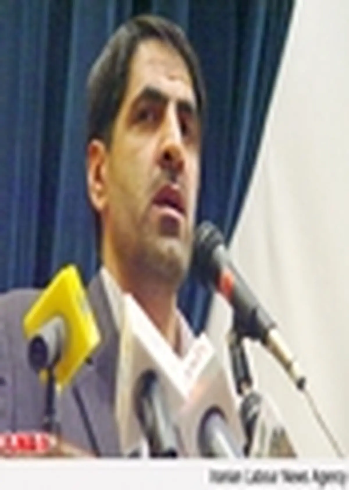 نمی‌توانیم با دنیا در اعتراض یا بی‌طرفی باشیم