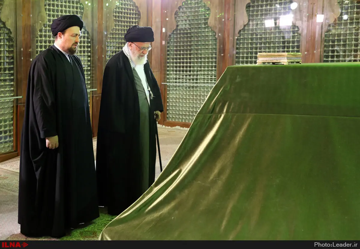 حضور رهبر انقلاب در مرقد مطهر امام راحل و مزار شهدای آتش‌نشان و مدافع حرم