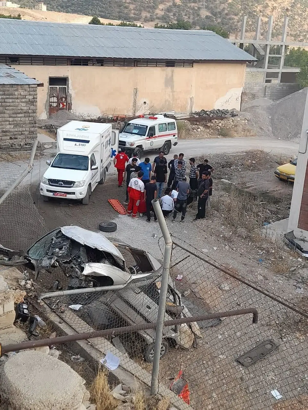 انحراف خودرو در روستای چمن گلی شهرستان کوهرنگ دو مصدوم برجای گذاشت