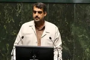 برای حل مشکلات کشور به سراغ راهکار فرعی رفته‌ایم