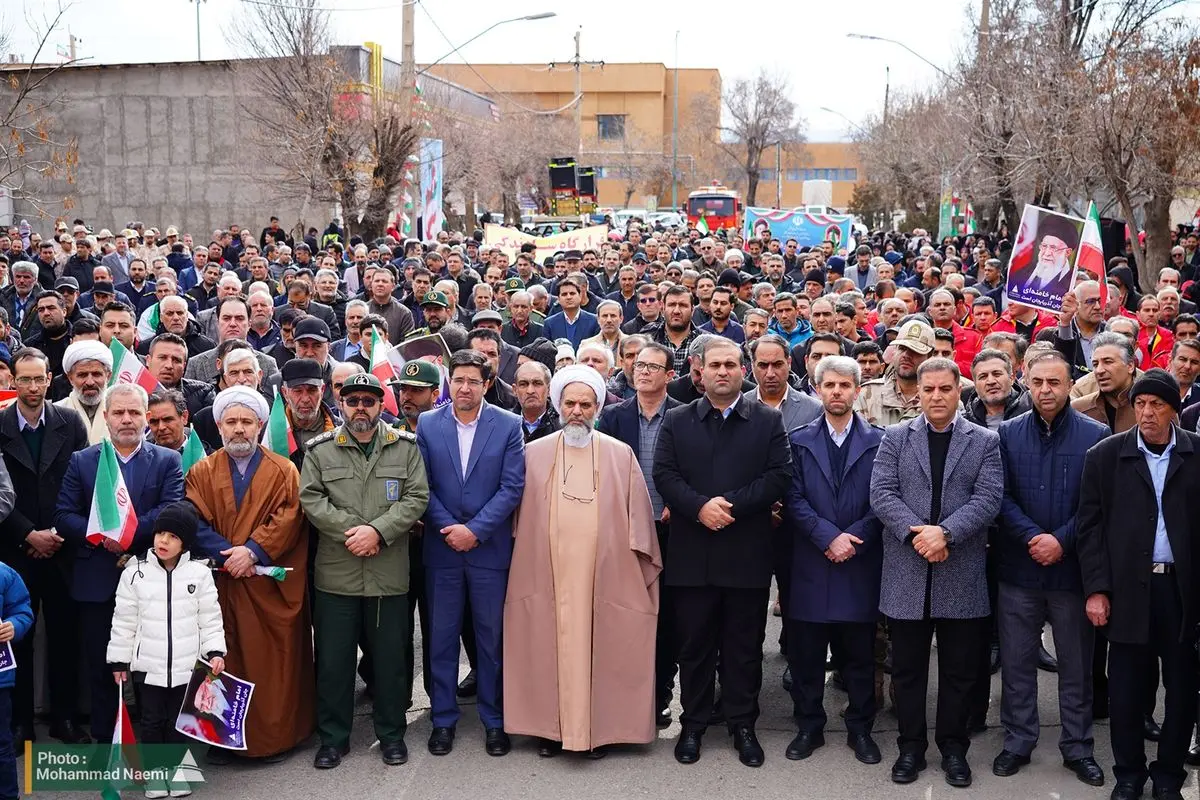 مراسم باشکوه راهپمیایی 22 بهمن ماه در منطقه آزاد ارس برگزار شد