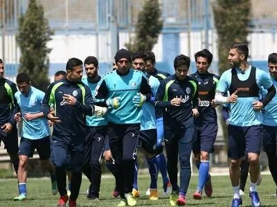 استقلالی ها:به ما گفته اند حرف نزنیم