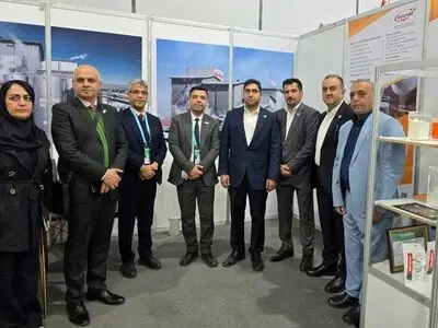 نشست سرپرست هیات تجاری استان قزوین با مدیران اتاق‌های "کرمان" و "خراسان رضوی" در تاجیکستان