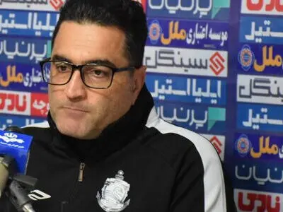 مربی ملوان: کاملا برای بازی حساس مس رفسنجان آماده‌ایم