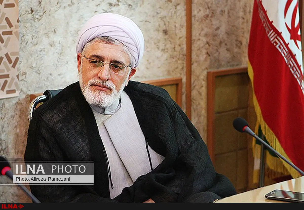 گاهی دولت دچار تغییراتی میشوند که مشروعیت آنها از بین میرود