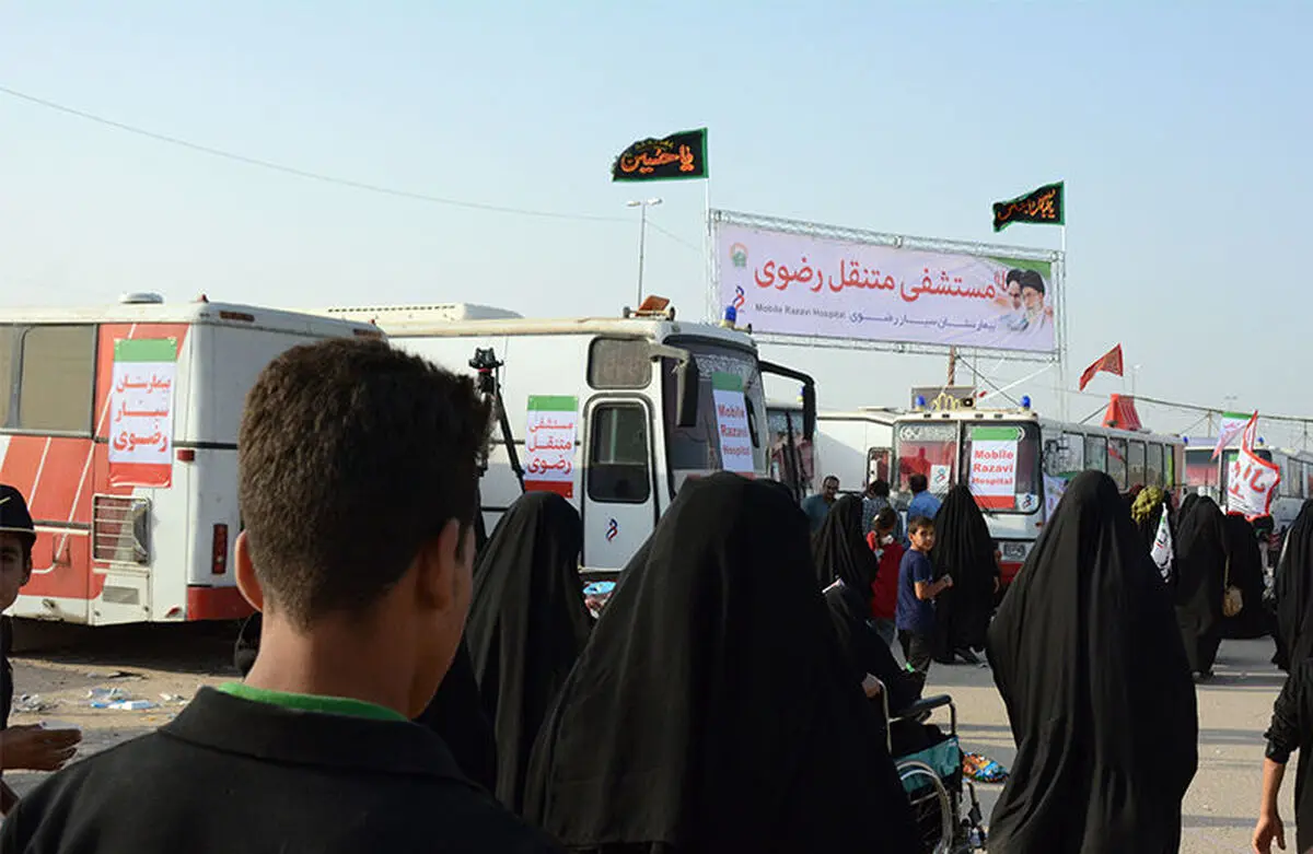 خدمت رسانی 130نیروی فعال بیمارستان سیار رضوی به زائرین در مسیر نجف به کربلا