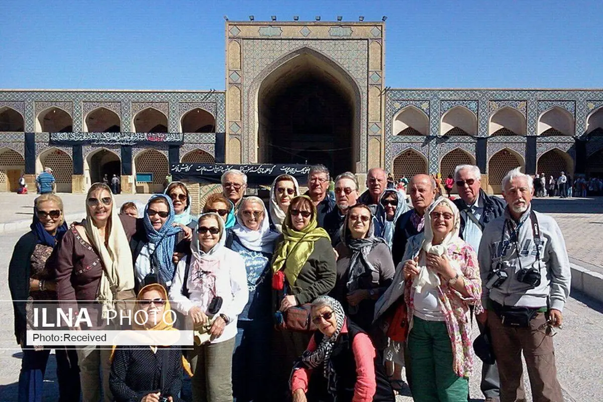 دلایلِ برگزاری فم تورهای خانوادگی و غیرمرتبط در ایران/ آماری از قراردادهای آژانس‌های ایرانی‌ با طرف‌های خارجی در دست نیست