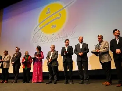 آئین پایانی پنجمین جشنواره موسیقی نواحی ایران برگزار شد/ گهواره‌ای برای بانوان ایران