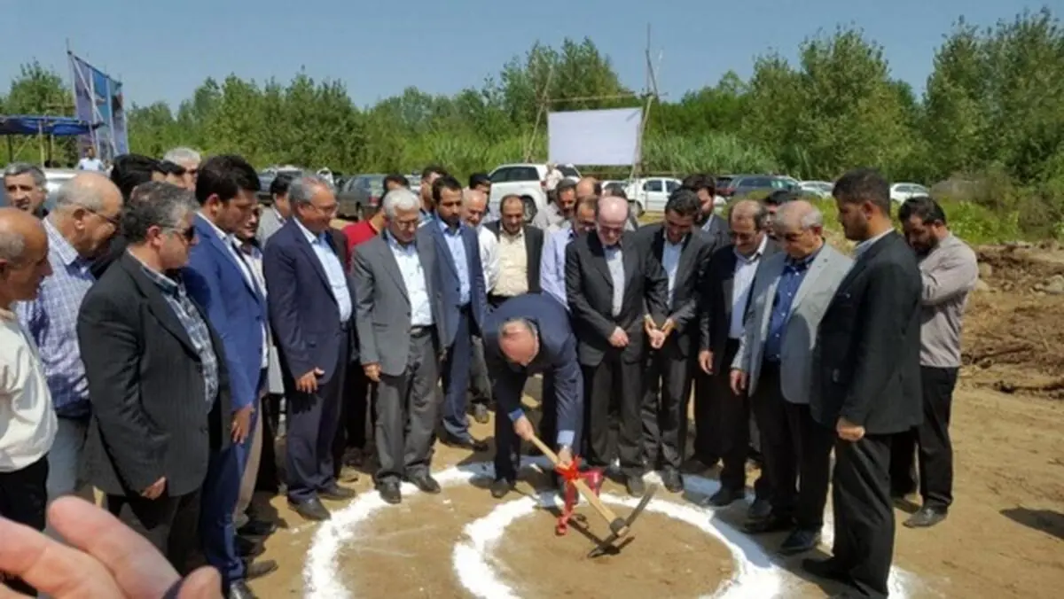 کلنگ احداث شرکت تولیدی پارسیان تجارت پلاست کاسپین به زمین زده شد 