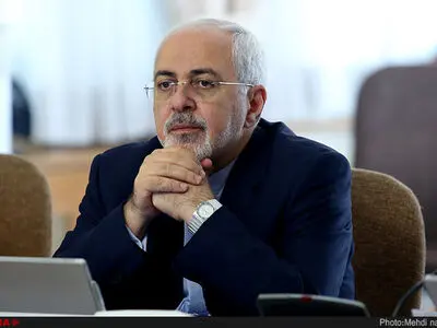 Trump exposes contempt for democracy through its threats; Zarif 