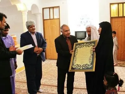 اهدای یک باب منزل مسکونی به خانواده معلم فداکار خاشی