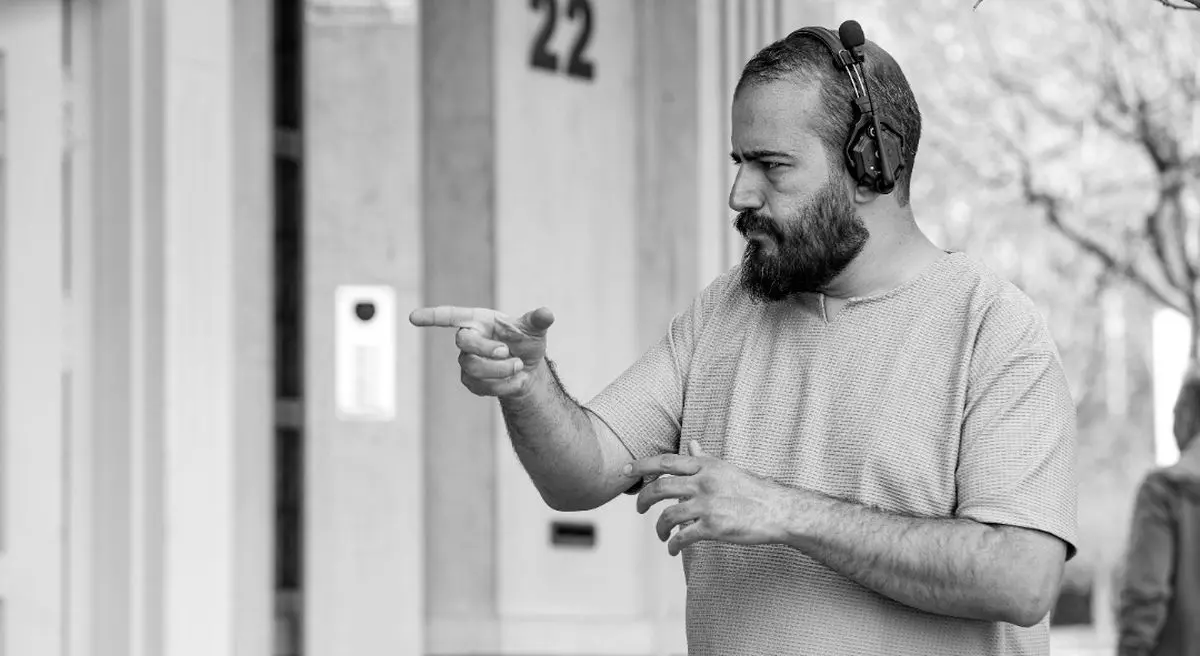 مهران مهدویان: دوربین به دست گرفتیم برای ثبتِ زندگی/ عشق از مرگِ ما قوی‌تر است 