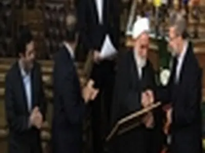 لاریجانی از ناطق نوری تقدیر کرد