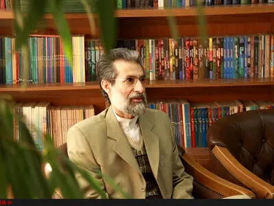 یکی از اعضای کانون‌نویسندگان گفته‌بود مسئولان ارشاد دوست دارند با ما عکس یادگاری بگیرند/اعضای کانون حوصله فعالیت صنفی را ندارند دنبال حزب سیاسی‌اند