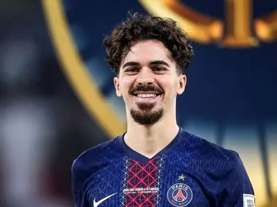 ویدئو: ویتنیا بهترین بازیکن فینال جام بین قاره ای