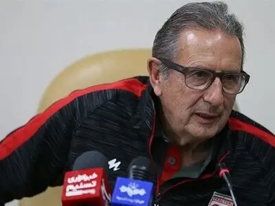 لیکنز: برانکو تیمش را در قهرمانی به ثبات رسانده است/ استوکس نمی‌تواند جلوی پرسپولیس بازی کند