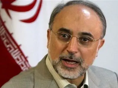 بازدید صالحی از نمایشگاه دستاوردهای علمی دانش‌آموزان دوره ابتدایی