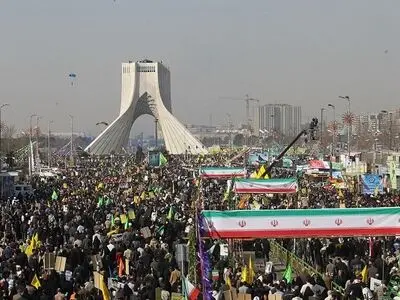 جزئیات تمهیدات ترافیکی راهپیمایی ۲۲ بهمن در تهران/ اعلام مسیرهای ۱۲گانه 