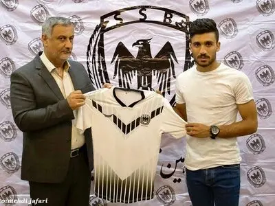 مهاجم سابق ذوب آهن شاگرد ویسی شد