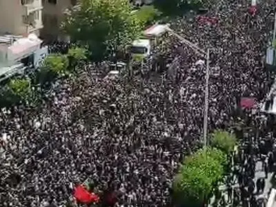 سنگ‌تمام ایرانی‌ها در مراسم شهدای خدمت، صدر اخبار جهان شد + فیلم
