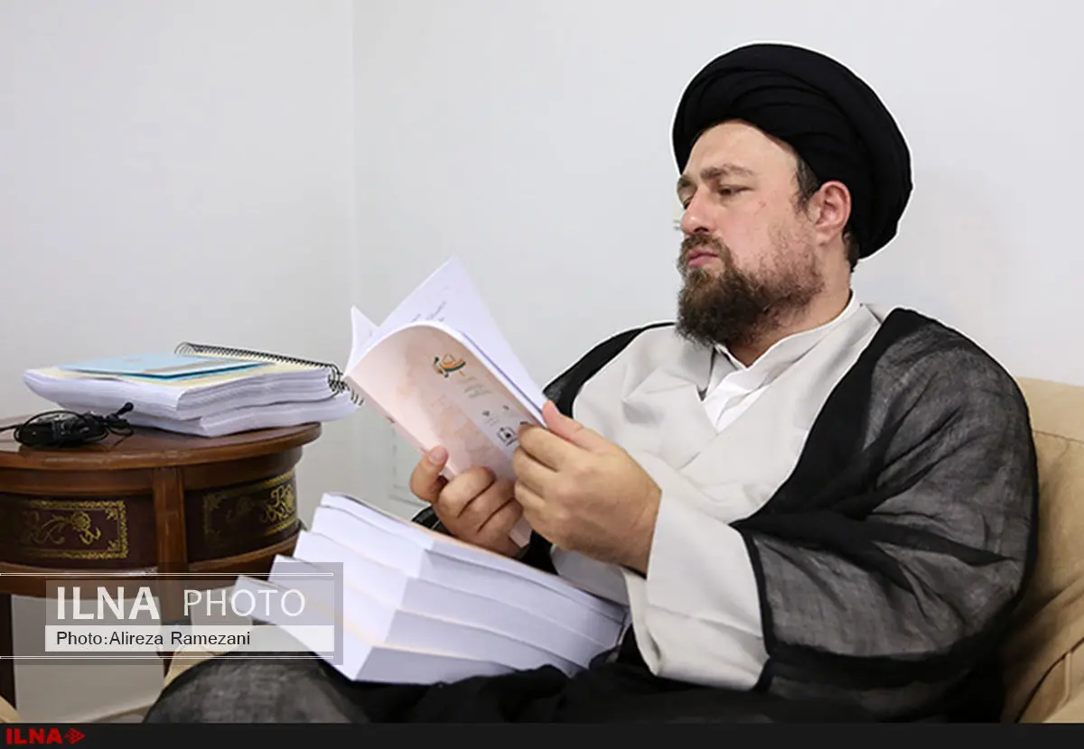چرا سیدحسن خمینی لباده نمی‌پوشد؟