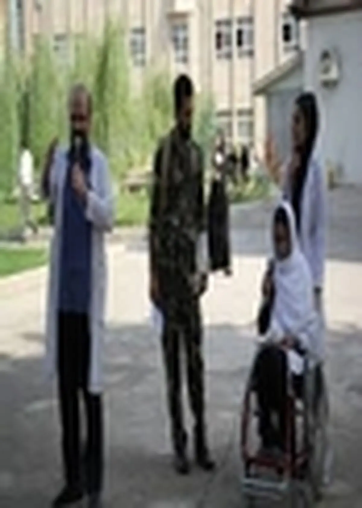 نمایش خیابانی «اگه به یاد بیاری» در دانشگاه آزاد اسلامی واحد رشت اجرا شد