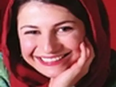 مسئولان در برنامه‌های خیریه با مردم همراه شوند