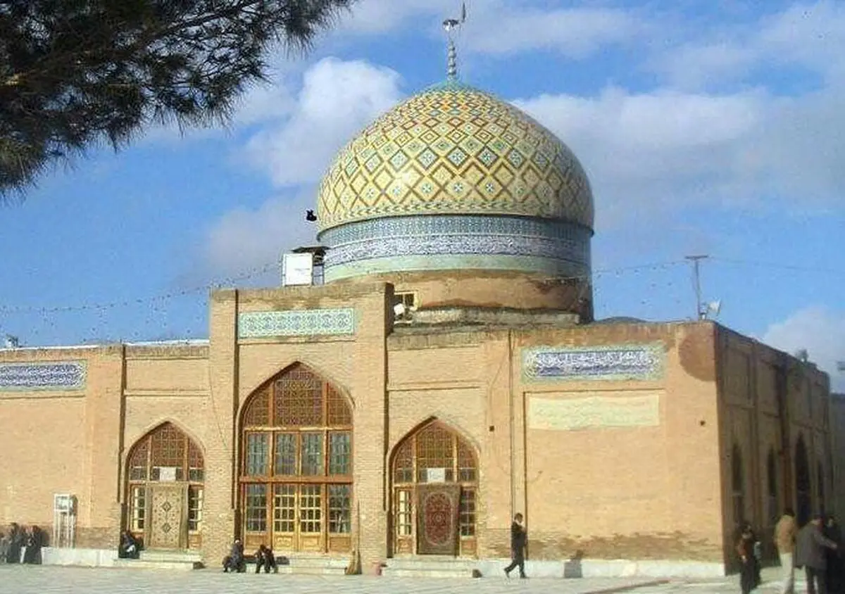شهر زیارتی کاخک گناباد برای هشتمین مرحله ضد عفونی شد