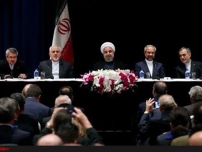 فاصله‌ها را در جهت کاهش تنش‌ها کم می‌کنیم/ برجام برای جهانیان امید آفرید
