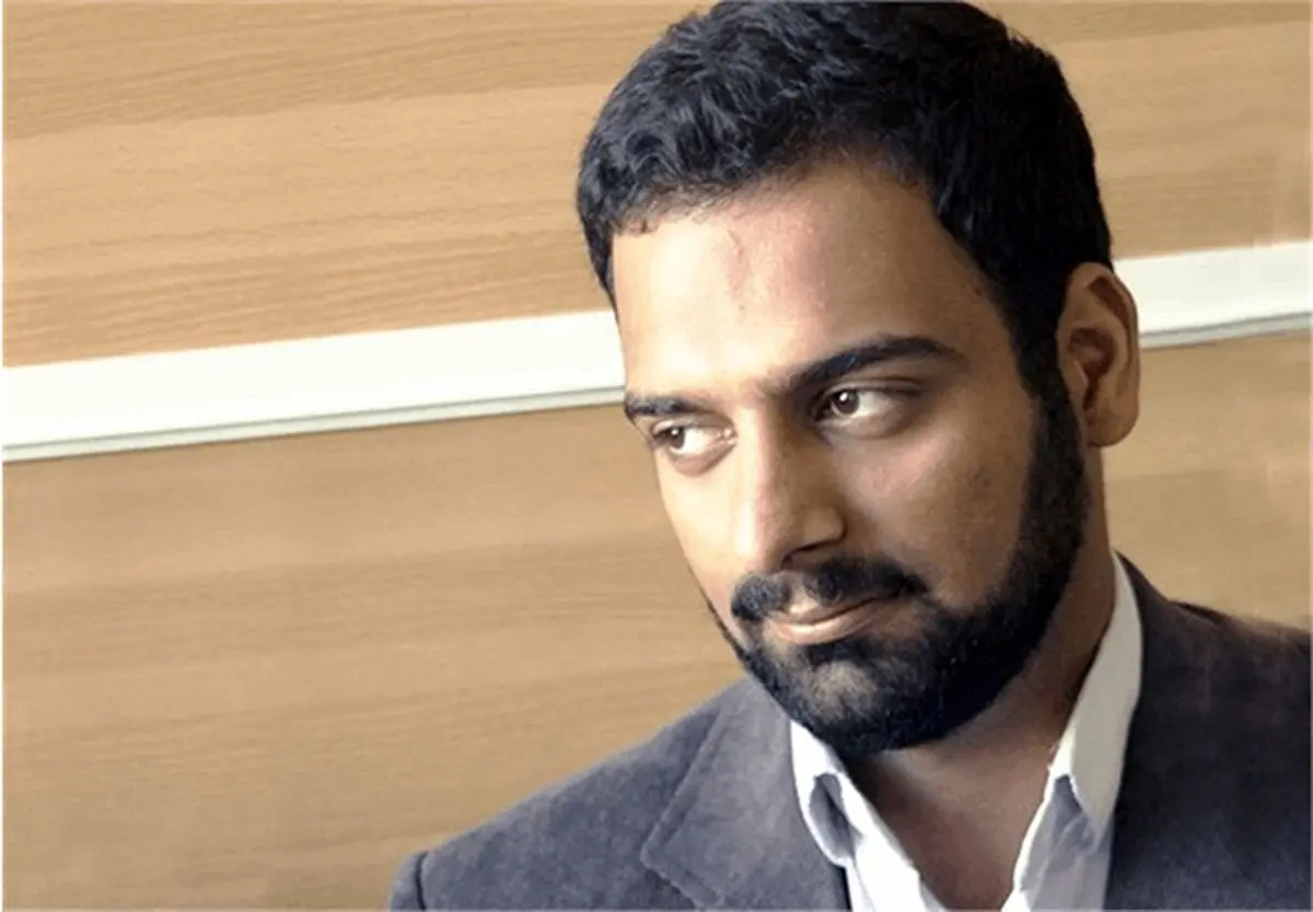 استقبال شعری از رهبر انقلاب با غزلی از میلاد عرفان‌پور