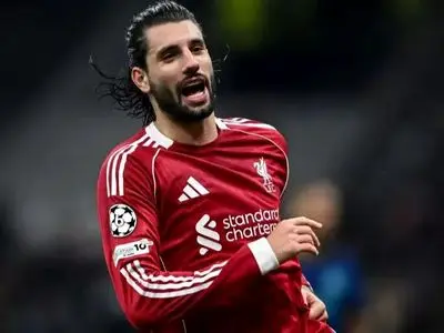 به‌وقت آسودگی؛ اشلوت در آستانه صعود