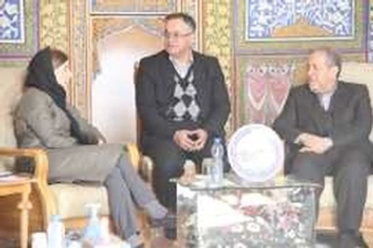 در هیچ کدام از ادیان الهی، اهانت به مقدسات و پیامبران الهی وجود ندارد