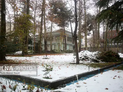 تک‌عکس/ نمایی از موزه زمان در یک روز برفی