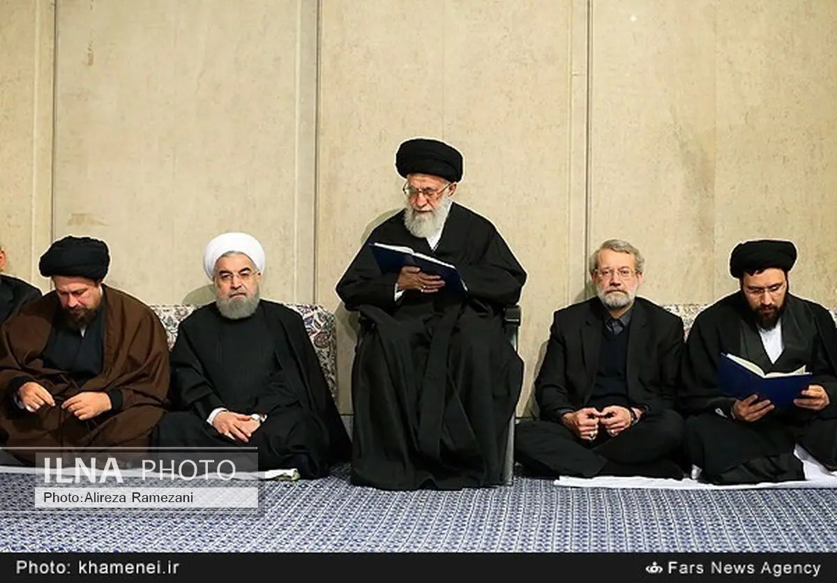 قائد الثورة یقیم مراسم تأبین للفقید آیة الله هاشمی رفسنجانی