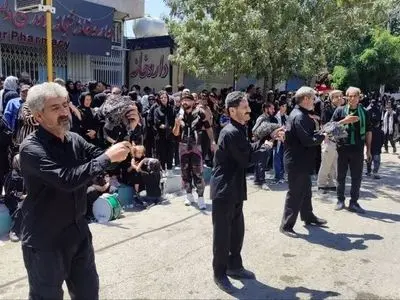 کرمانشاه غرق در ماتم علمدار کربلا/آیین باشکوه تاسوعای حسینی در سراسر استان برگزار شد