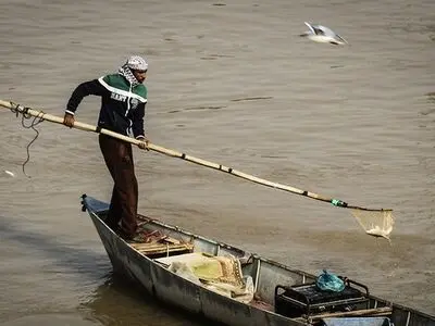 مرگ یک کارگر ماهیگیر بر اثر برق گرفتگی 