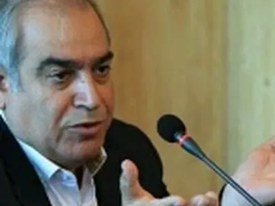 سالی یک‌بار تجلیل از خبرنگار به بازی شبیه‌تر است تا تکریم