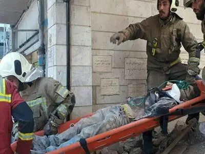 مصدومیت دو کارگر مهاجر در اثر ریزش آوار در تهران