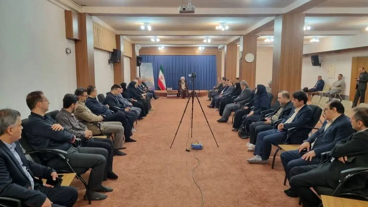 کارگران در خط مقدم جنگ اقتصادی هستند/ تاکید بر توجه ویژه به حقوق کارگران و بانوان خانه‌دار 