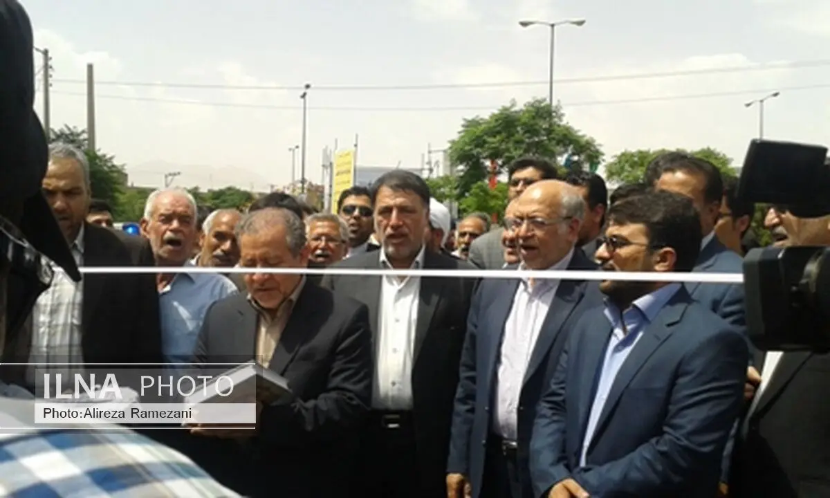 رونمایی از اولین فرش 1200 شانه جهان در کاشان