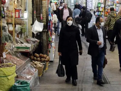 فعالیت کسب و کارهای متوسط و کم ریسک از 23 فروردین/ ادارات با دو سوم کارکنان فعالیت کنند